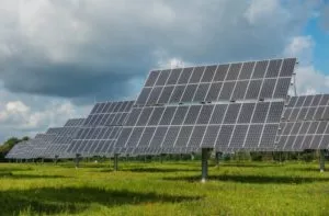 Qual é o painel solar mais eficiente do mundo