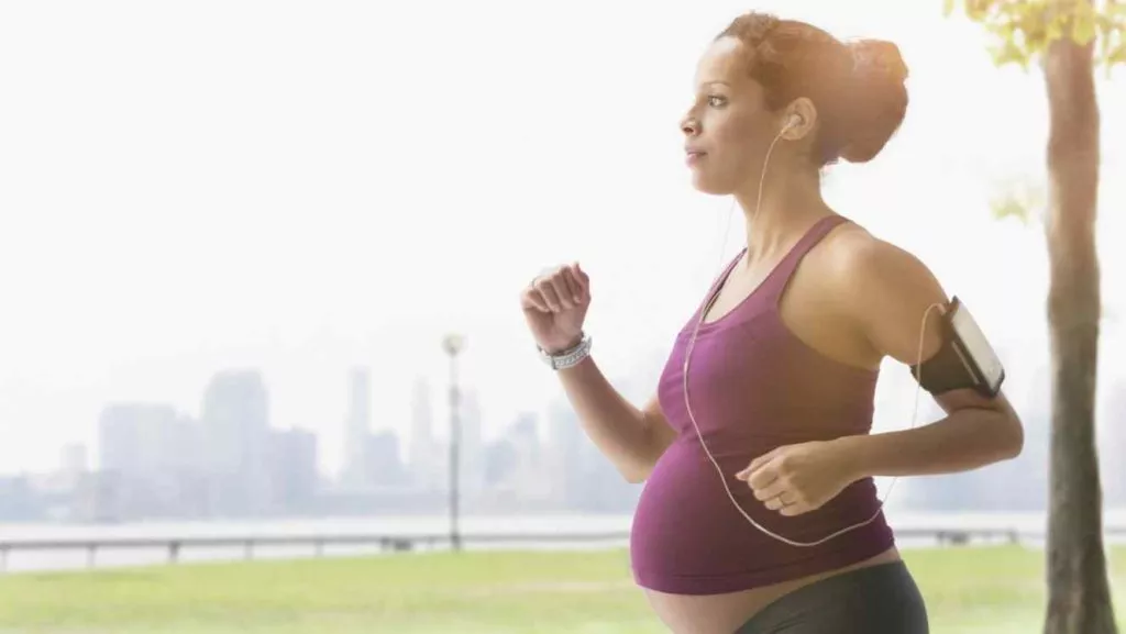 Exercício físico durante a gravidez